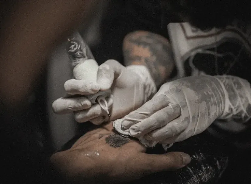 You are currently viewing How to get a Tattoo: A Comprehensive Guide